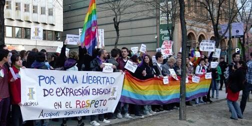 2010-04-15 CONCENTRACION ARCOPOLI